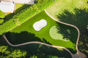 PUTTING-GREEN-DRONE